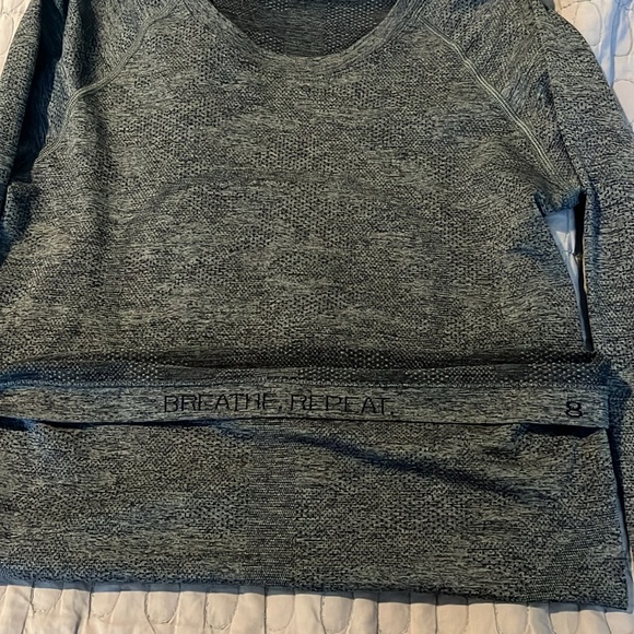Lululemon Swiftly Tech LS 2.0 - Picture 2 of 4